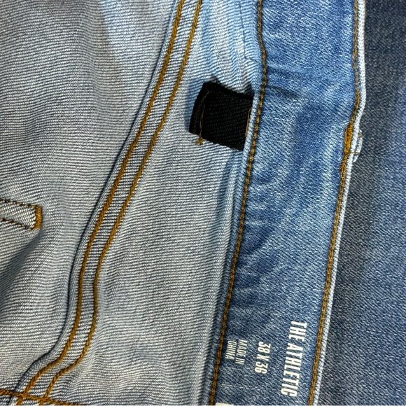 Mutual Weave Men's Athletic Fit Jeans 38 x 36 5 pocket Whisker Detail Big & Tall - Picture 9 of 12